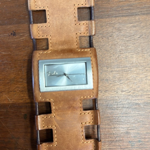 Fender Watch - Picture 2 of 7